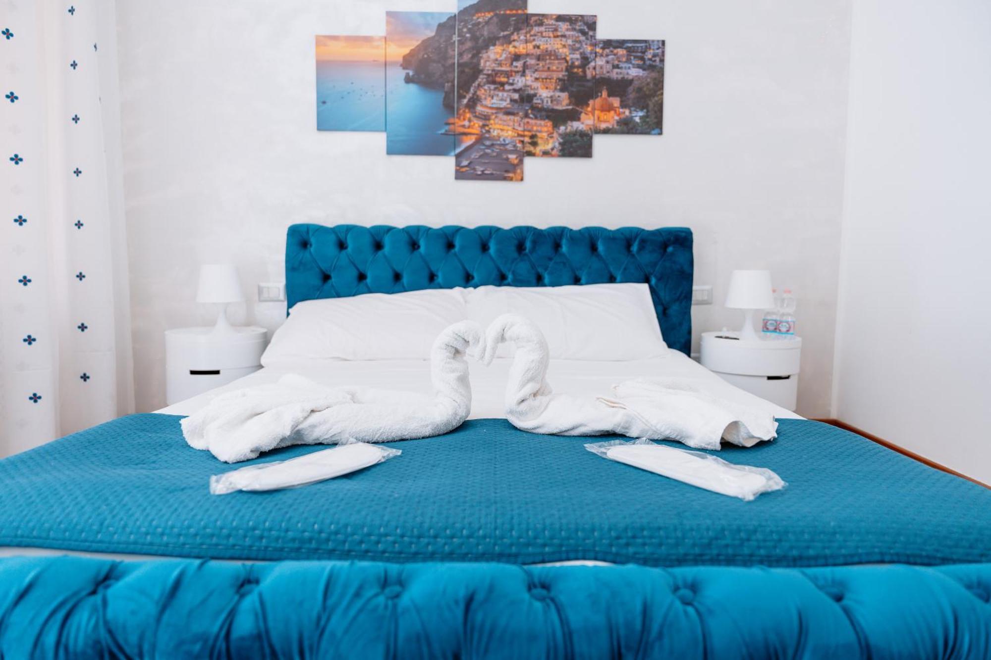 Holiday Home Mar Pacifico Napoli מראה חיצוני תמונה